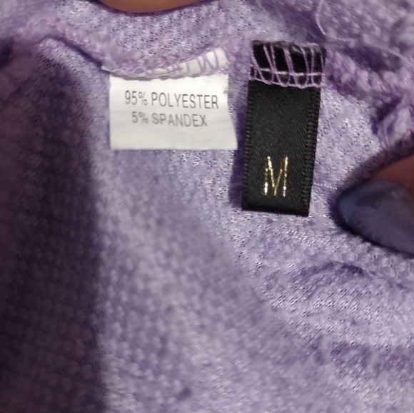 2/$10 Plush Chain Cropped Top Size Medium - Picture 4 of 5